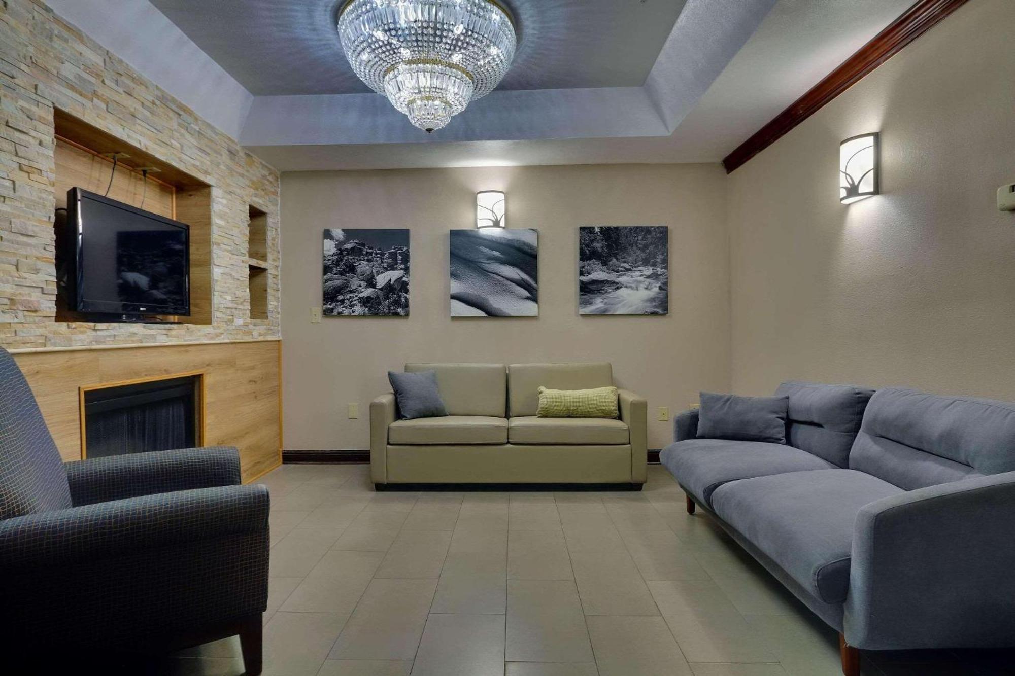 Country Inn & Suites By Radisson, Savannah Gateway, Ga Джорджтаун Экстерьер фото